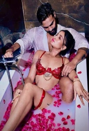 Dressing Table Dubai Hotel (2025) Sarmishtha App Video (2025)